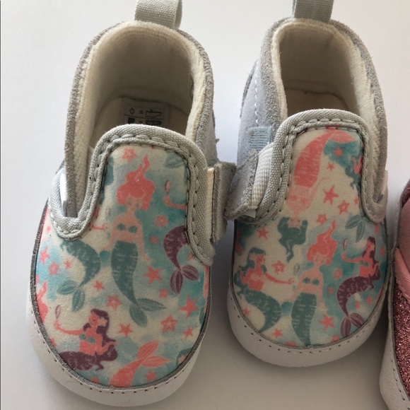 Bundle of Baby Vans - Picture 2 of 4